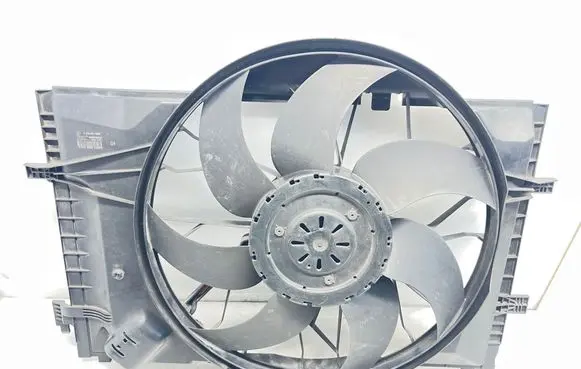 Mercedes-Benz C W203 Electric radiator cooling fan A2035001693