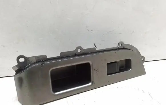 Nissan X-Trail T30 Electric window control switch 80960
