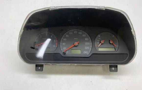 Volvo S40, V40 Speedometer (instrument cluster) 30887694 SW30887707