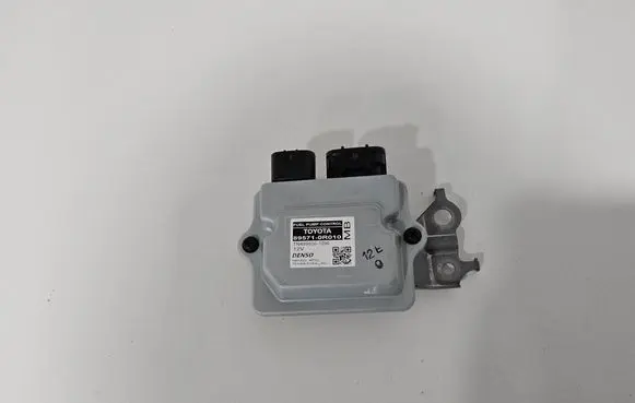 Toyota Sienna XL40 IV Fuel injection pump control unit/module 895710R010 8957142010