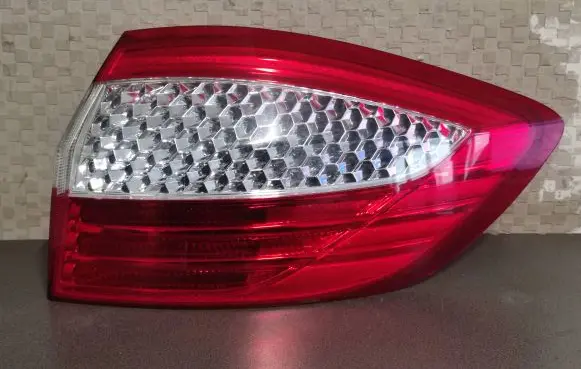 Ford Mondeo MK IV Rear/tail lights 7S7113404B