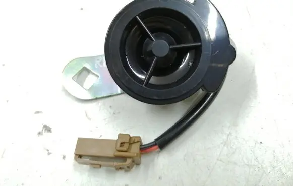 Nissan Pulsar Front door high frequency speaker 281F13GF0A