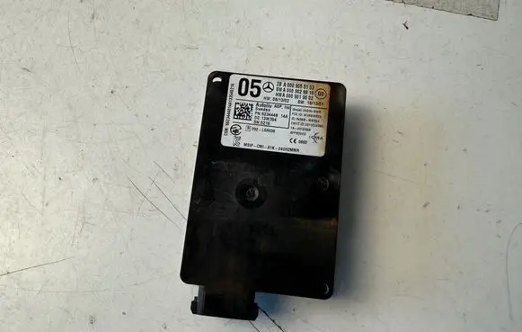 Mercedes-Benz A W176 Distronic sensor radar A0009055103