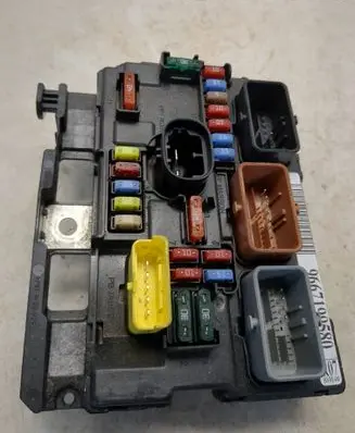 Citroen DS3 Fuse box set 9667199580