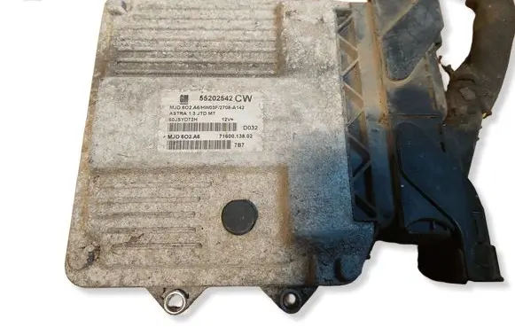 Opel Astra H Engine control unit/module ECU 55202542 MJD6O2A6 HW03F
