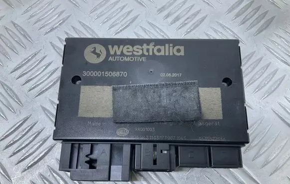 Audi A4 S4 B9 Tow bar trailer control unit/module 5DS01110321 0435572536 9A001003