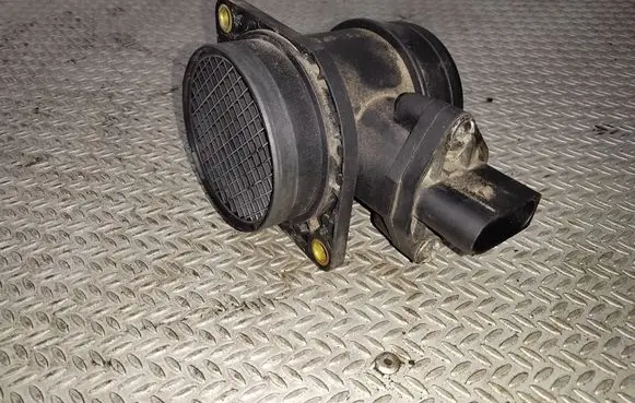 Skoda Octavia Mk1 (1U) Mass air flow meter 0280217121