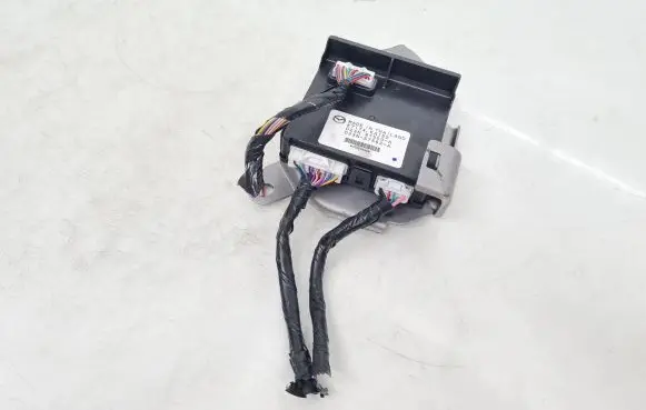 Mazda CX-3 Central body control module D23N67560A D23N67562A