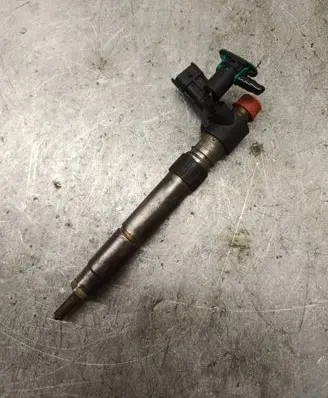 Peugeot 4007 Fuel injector 0445115025