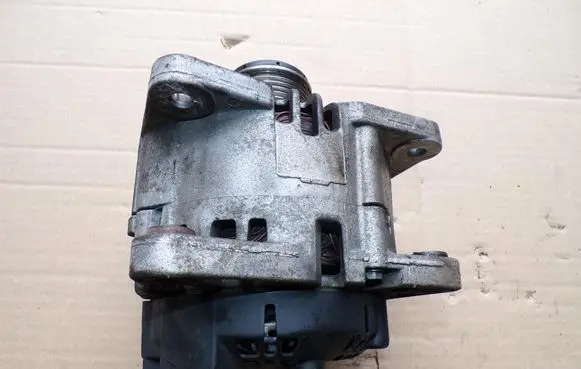 Renault Scenic III - Grand scenic III Generator/alternator 231000026R