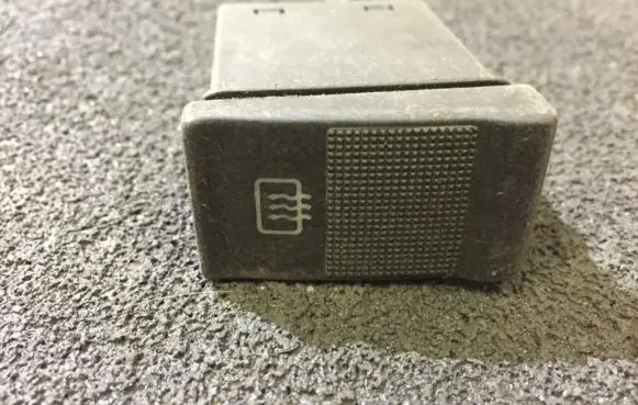 Windscreen/window heater switch