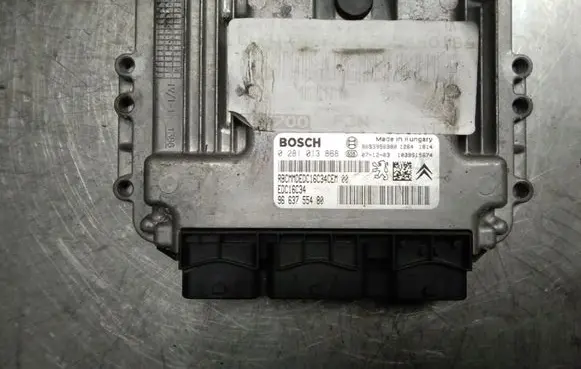 Peugeot 207 Engine control unit/module 0281013868 9663755480