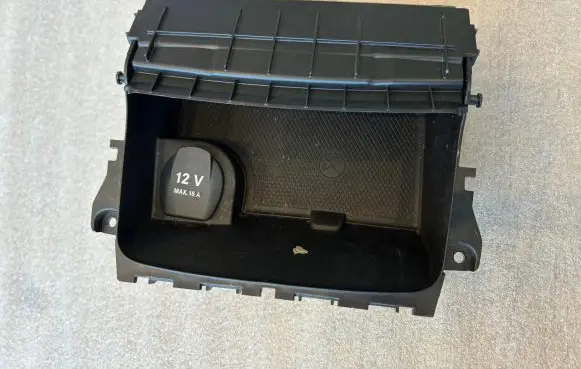Other center console (tunnel) element