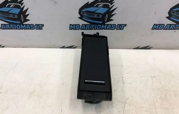 Skoda Superb B6 (3T) Cup holder front 