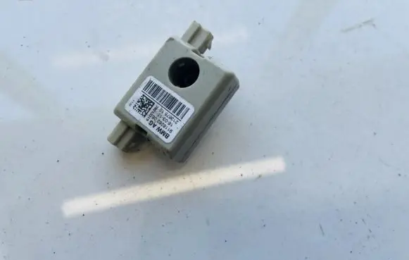 BMW 5 GT F07 Antenna control unit 911826206 21367510