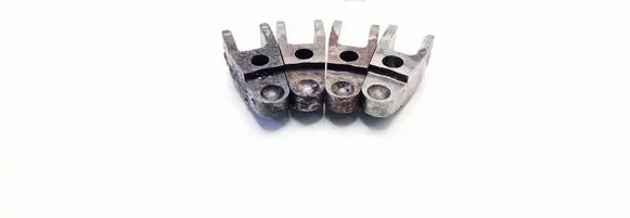 Mercedes-Benz E W210 Fuel Injector clamp holder 