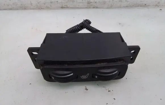 Toyota Avensis T250 Seat heating switch