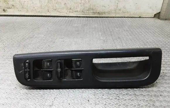Skoda Octavia Mk1 (1U) Electric window control switch 03755020