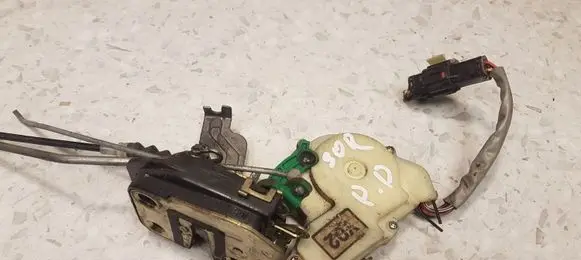 KIA Sorento Front door lock