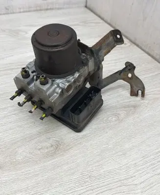Honda Civic ABS Pump D13D47709 SNBJ0 7D131546