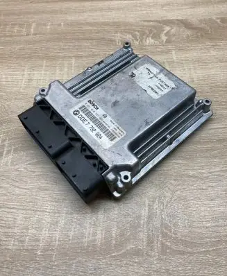 BMW 3 E46 Engine control unit/module ECU 7792024 0281010565