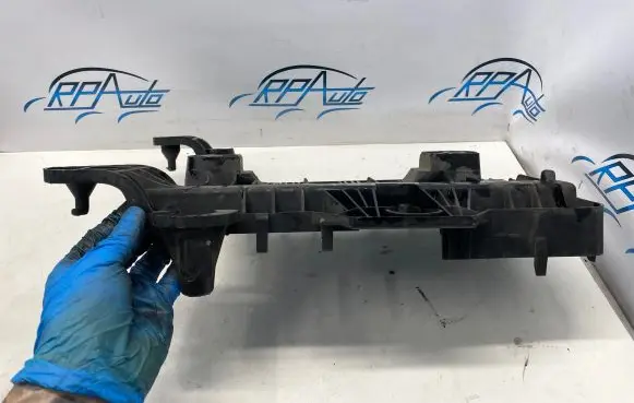 Volkswagen Caddy Battery tray 1k0915333b