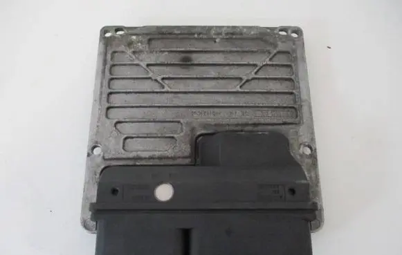 Mercedes-Benz C W203 Engine control unit/module A2711531779 5WK90449