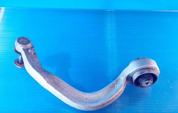 Audi A4 S4 B7 8E 8H Front lower control arm/wishbone K179906