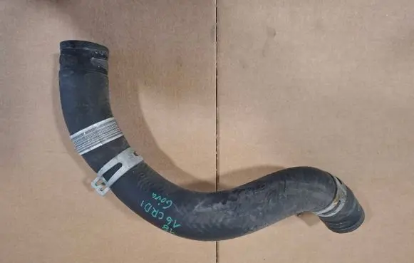Hyundai i30 Engine coolant pipe/hose 25411F2200