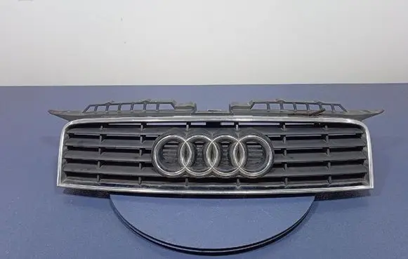 Audi A3 S3 8P Front grill 8P3853651