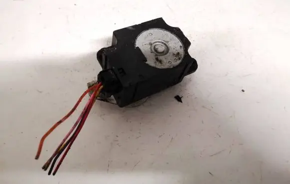 Renault Koleos I Air flap motor/actuator 5037521180 503752-1180