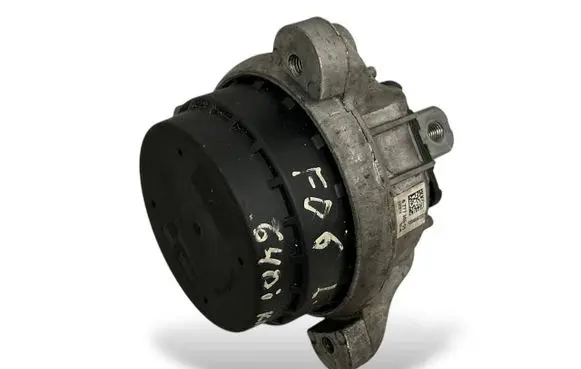 BMW 6 F06 Gran coupe Engine mount bracket 6777365 13981112