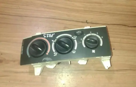 Renault Megane I Climate control unit 655738n