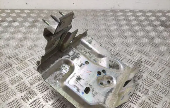 Nissan X-Trail T32 Other engine bay part