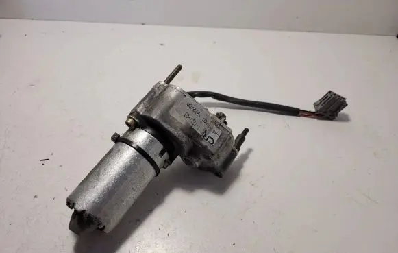 Mercedes-Benz CL C215 Seat adjustment motor 2158200542 1122201 5000271