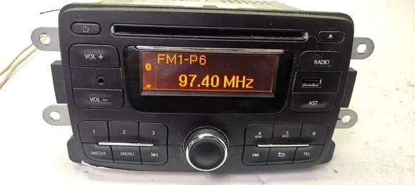Dacia Sandero Radio/CD/DVD/GPS head unit 281152320R AGC0060RF