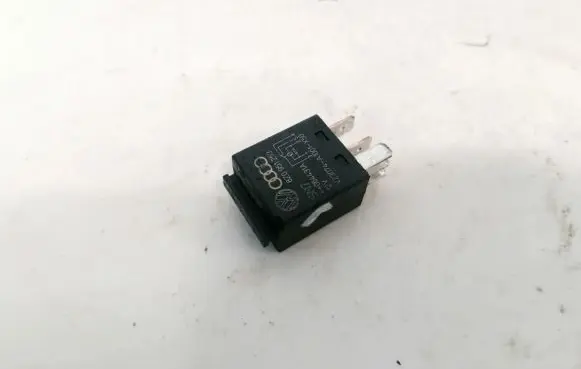 Audi Q7 4L Other relay 8z0951253