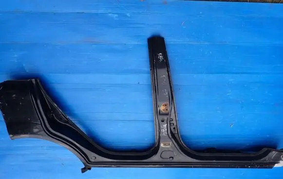 KIA Rio Sill