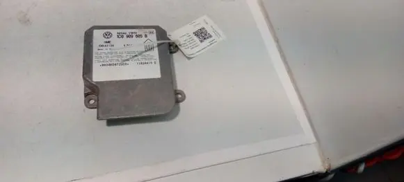 Volkswagen PASSAT B5 Airbag control unit/module 1C0909605B 5WK43124