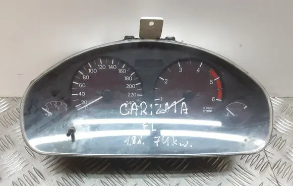 Mitsubishi Carisma Speedometer (instrument cluster) 0P0170001 431413B