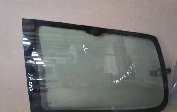 Peugeot 807 Rear side window 43R000929