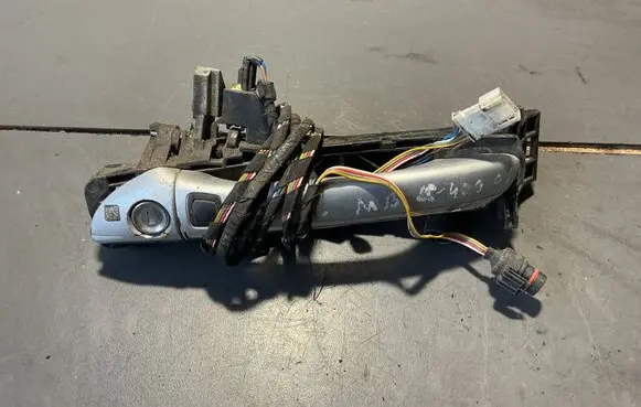 Mercedes-Benz S W220 Front door exterior handle 