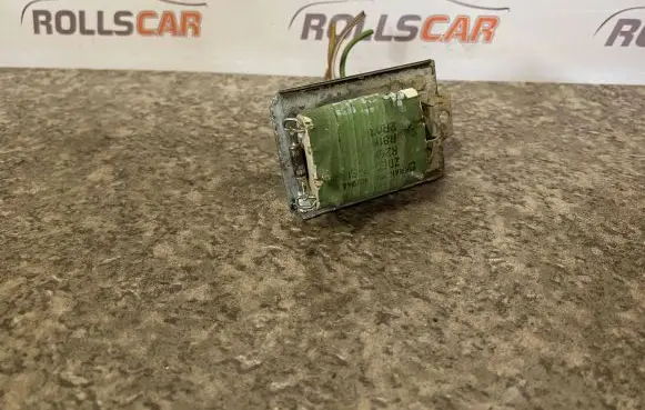 Audi 80 90 S2 B4 Heater blower fan relay 8A0959263B H26651404J