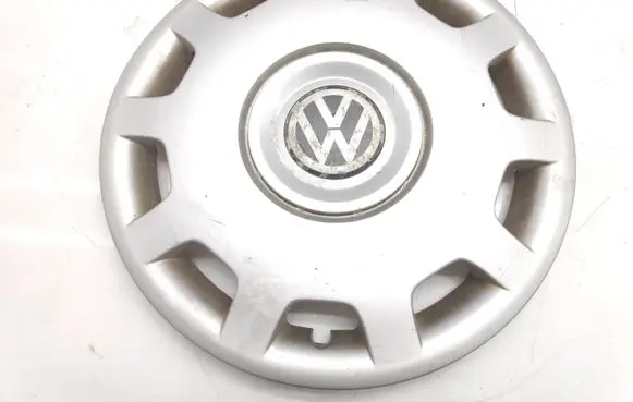 Volkswagen PASSAT B5 R15 wheel hub/cap/trim 3B0601147 PA66M15