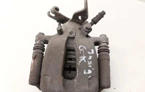 Opel Insignia A Rear brake caliper