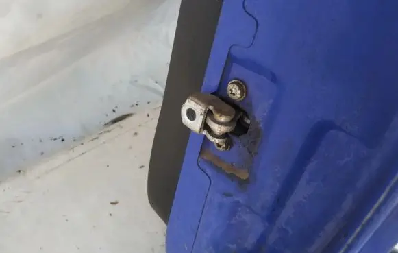Opel Meriva A Rear door check strap stopper