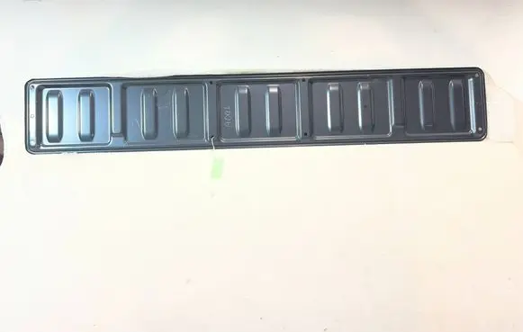 Mitsubishi L200 Tailgate trim 6724A041