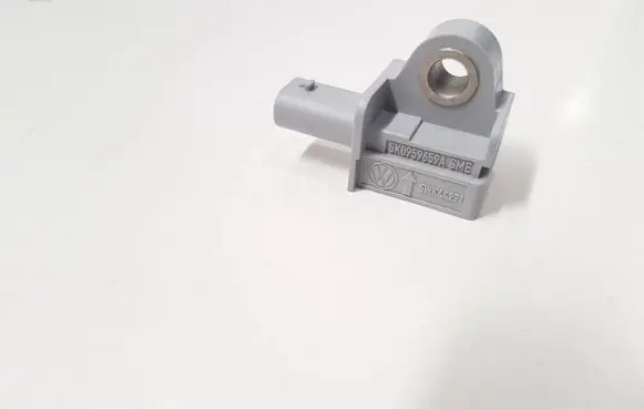 Volkswagen Beetle A5 Airbag deployment crash/impact sensor 5K0959659A
