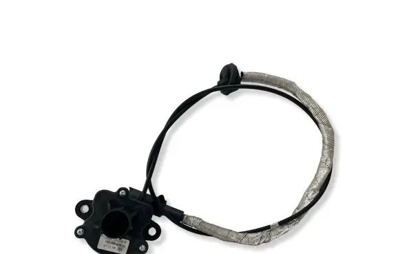 Volkswagen Touareg III Handbrake/parking brake wiring cable 4M2713035B