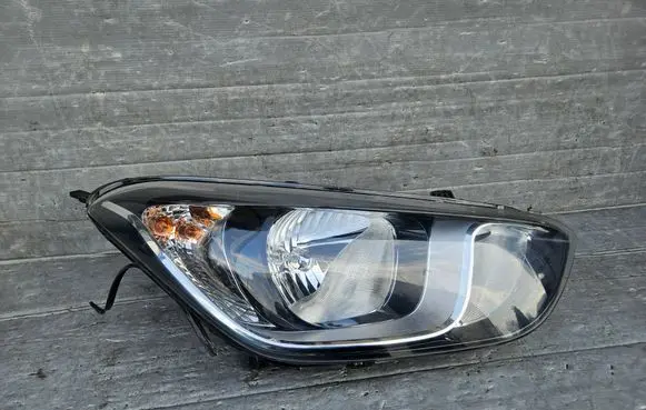 Hyundai i20 (PB PBT) Headlight/headlamp 921024P500